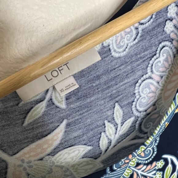 Loft Navy Paisley Print Short Sleeve XS - Picture 2 of 8